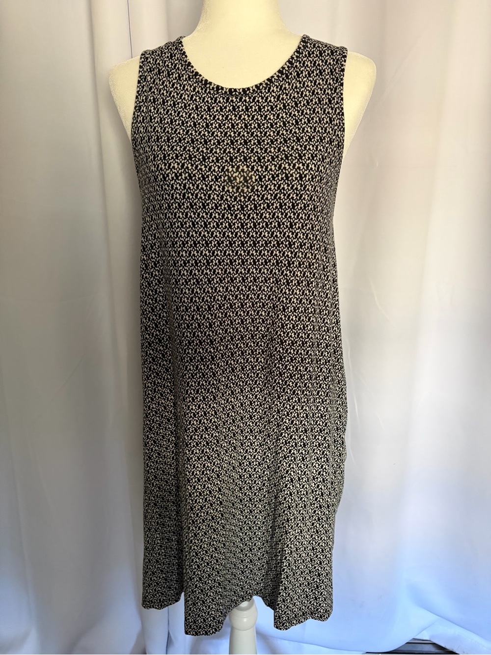 LOFT Black and White Sleeveless Midi Dress